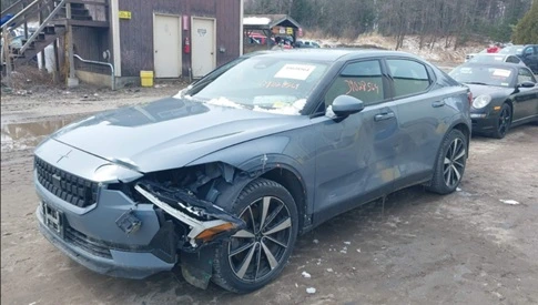 2022 Polestar 2 от търг